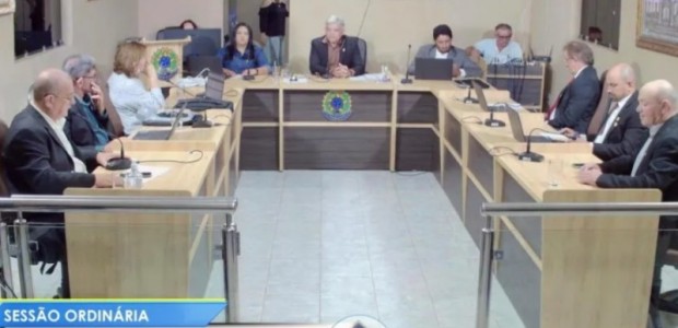 Vereadores participam de mais uma sess�o ordin�ria da c�mara de S�o Jos� de Espinharas realizada nesta quarta-feira (22)